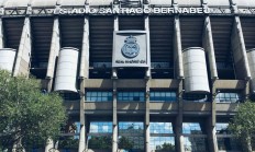 半岛体育教练-曼城球迷被曝私自进入训练基地，俱乐部将加强安保措施的简单介绍