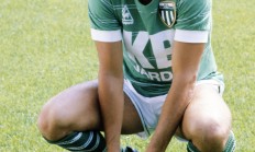 半岛体育娱乐-法国传奇中场球员卷土重来，入选国家队