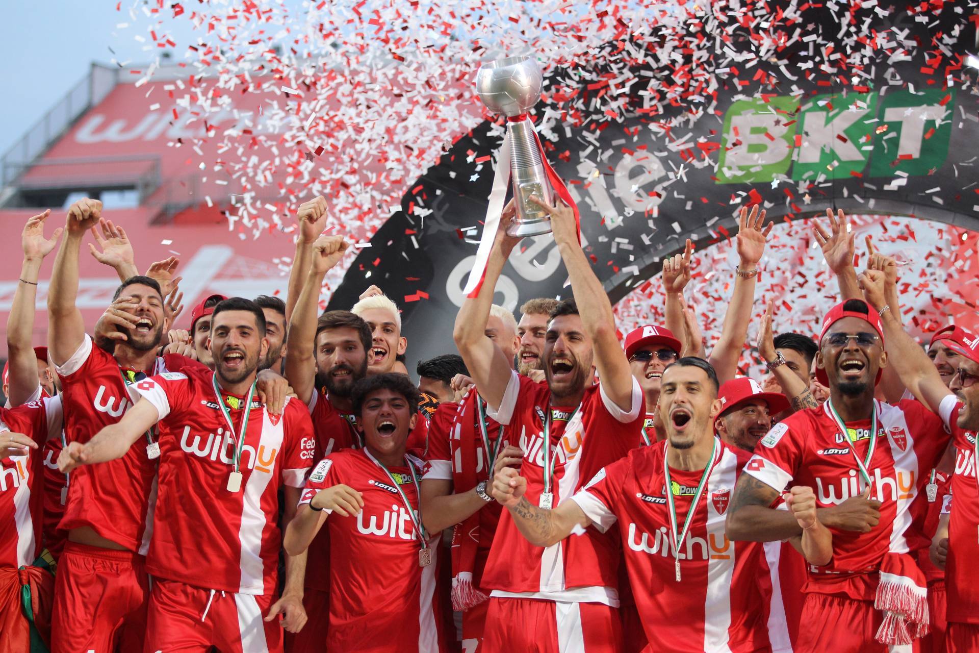 佛罗伦萨主场战胜切尔西,取得胜利 佛罗伦萨主场战胜切尔西,取得胜利