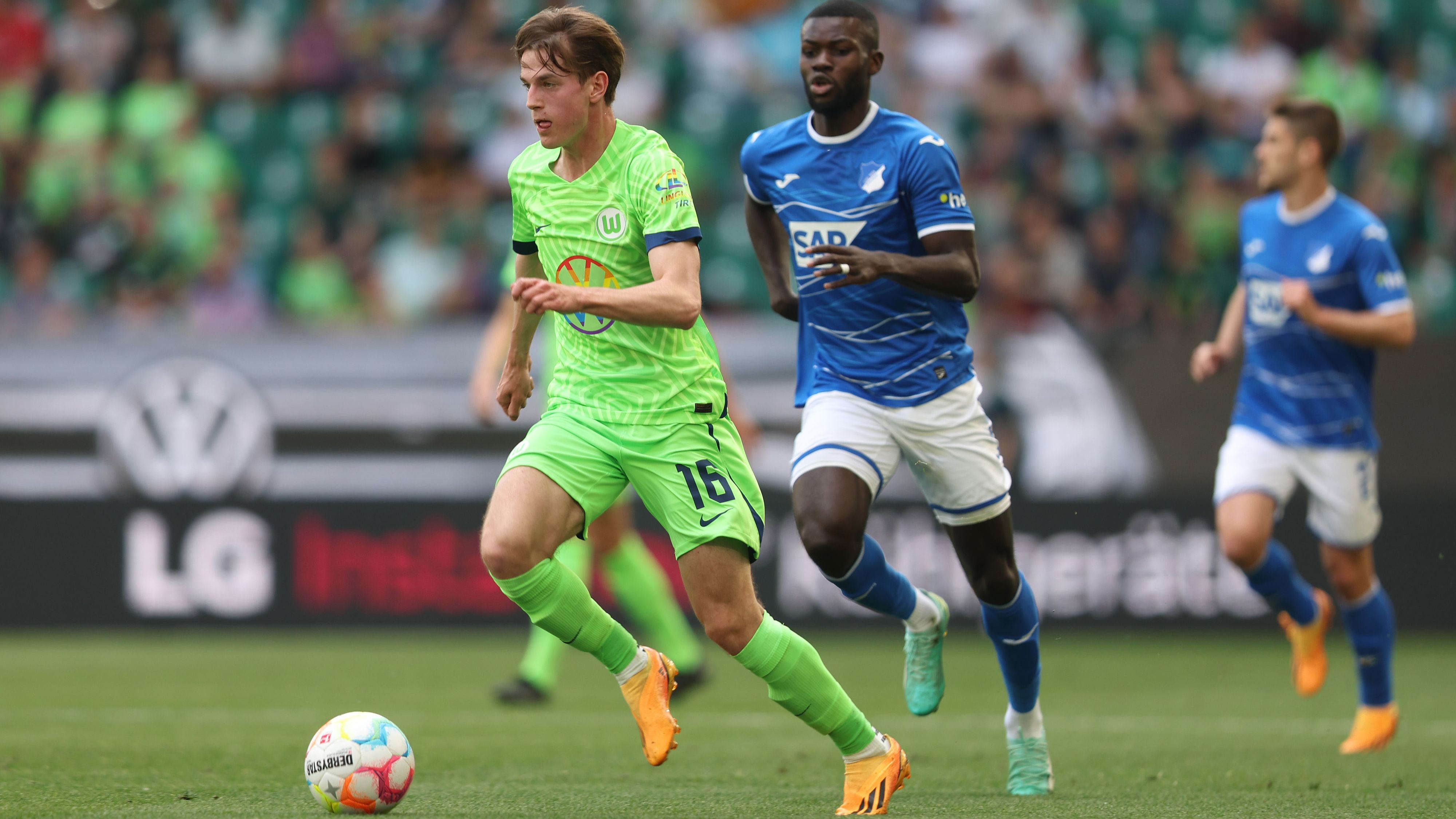 兹沃勒主场告捷排名继续巩固