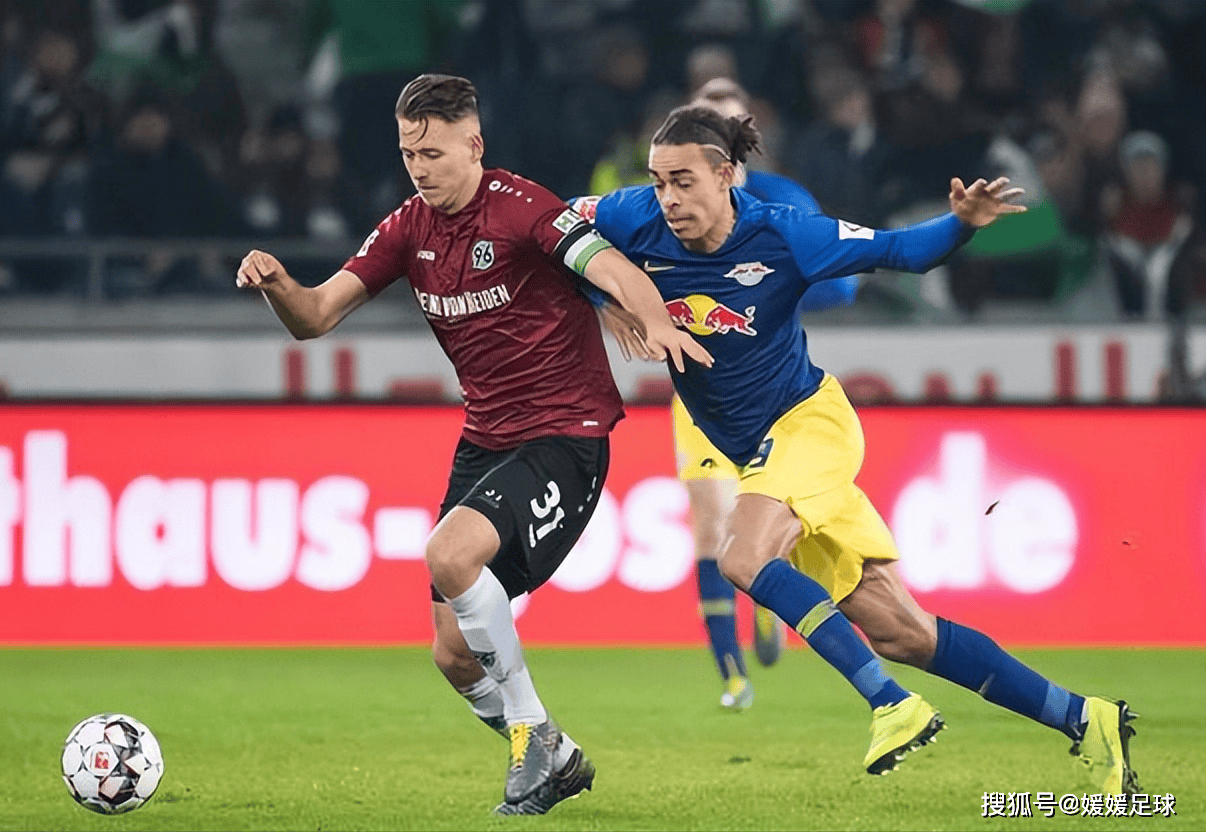 维罗纳客场击败佛罗伦萨,豪取三分 维罗纳客场击败佛罗伦萨,豪取三分