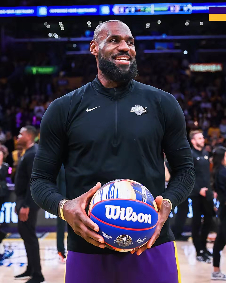 爵士掀翻湖人,取得关键胜利 爵士掀翻湖人,取得关键胜利