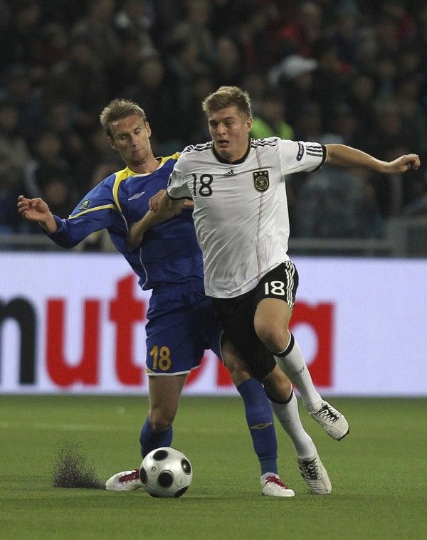 关于欧洲杯预选赛:各队奋力比拼,胜负未定,悬念重重的信息 关于欧洲杯预选赛:各队奋力比拼,胜负未定,悬念重重的信息